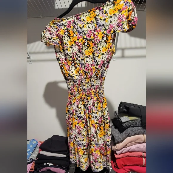 Material Girl smock waist front zip floral dress XS - Picture 2 of 4